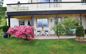 Cozy Apartment In Norheimsund With Wifi